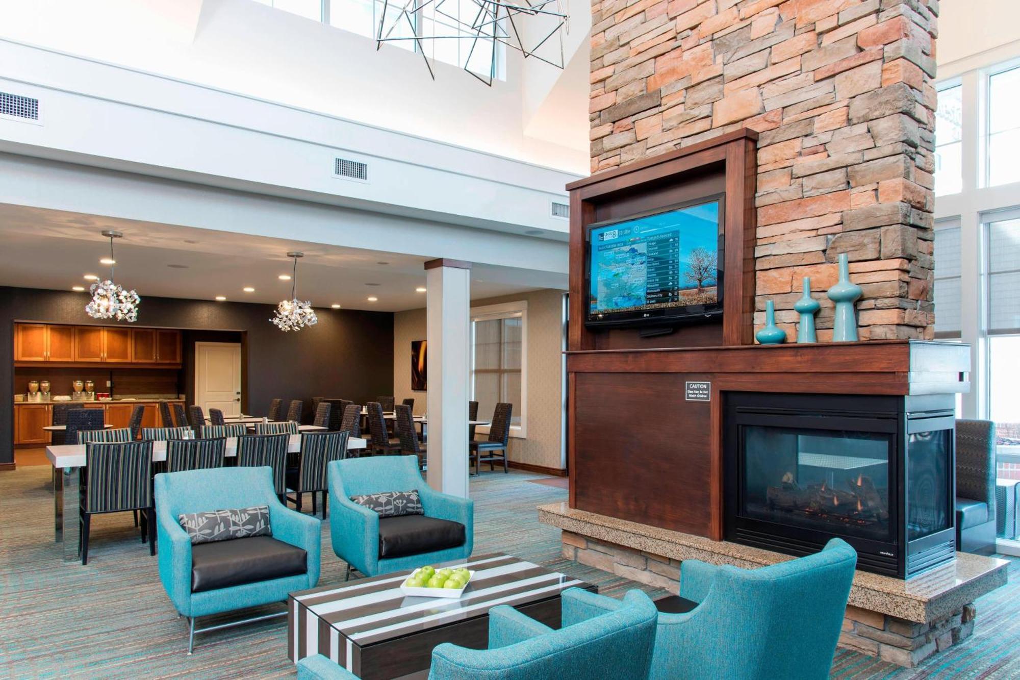 Residence Inn Moline Quad Cities Экстерьер фото
